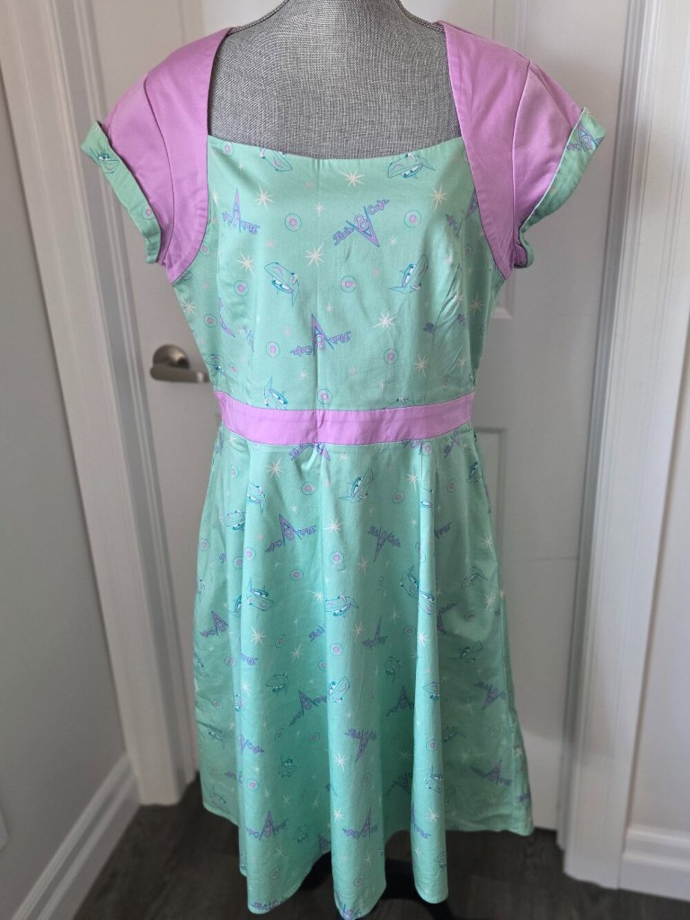 Disney Parks The Dress Shop Flo's V8 Cafe Dress RETRO Size XL